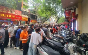 Cảm xúc và áp lực cá nhân tại Hà Nội